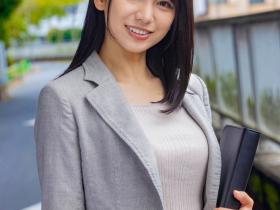 号称是艺人经纪人的她⋯其实在出道就下马了!