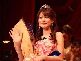 为争夺第一而相杀!日本女优也一样!