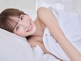 小野六花:曾经有三份Offer摆在我面前,而我选择了AV女优⋯