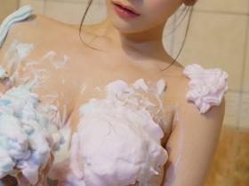 社群不更新之谜解了!L罩杯的她将有大变动!