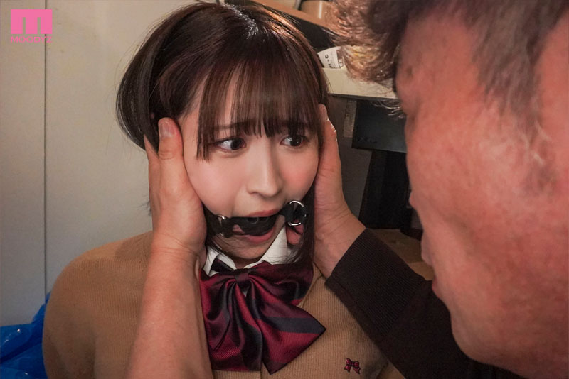 小野六花MIDV-131作品发布!被苦守十年痴汉恶邻恐吓监禁，不间断3日灌药迷奸到尿失禁-图片2