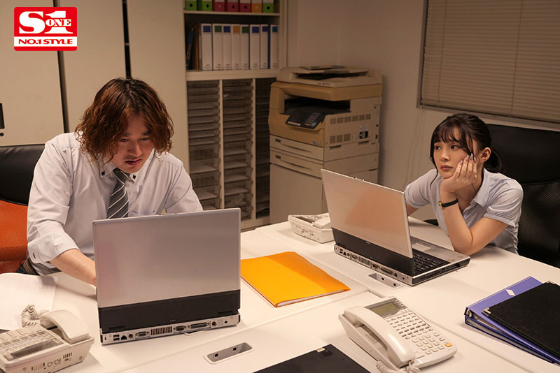 香澄りこ(香澄莉子)作品SSIS-443发布！借住女上司家一晚「高难度体位」顶进最深处-图片2