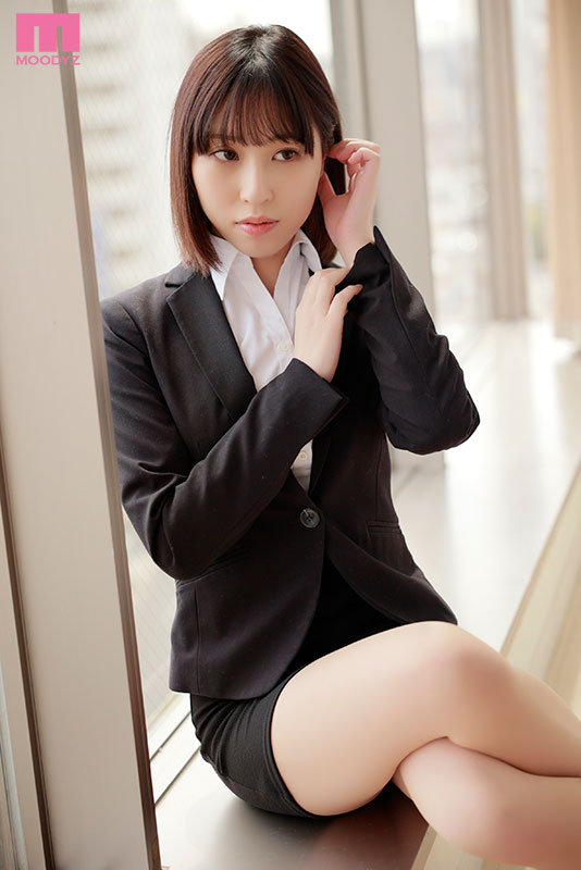 羽生みずき(羽生美月)出道作品MIFD-213发布！让监督和工作人员全数勃起的美Body面试完立刻出道！-图片2