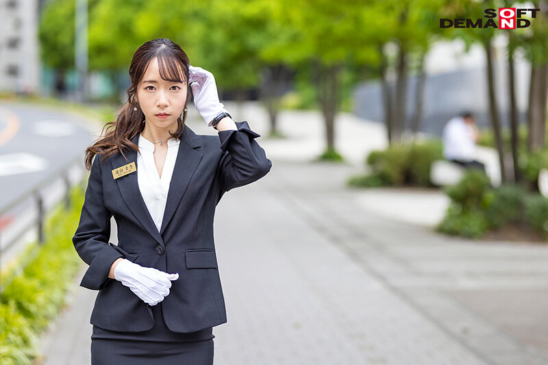遠山まき(远山真希)出道作品SDTH-027发布！表面正经的珠宝店员⋯随便一抠就变水龙头了！-图片2