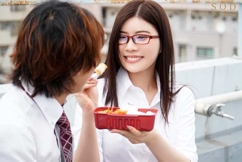 神木麗(神木丽)作品STARS-725发布！戏剧初体验！开箱处男男友狂欢一整夜！-图片2