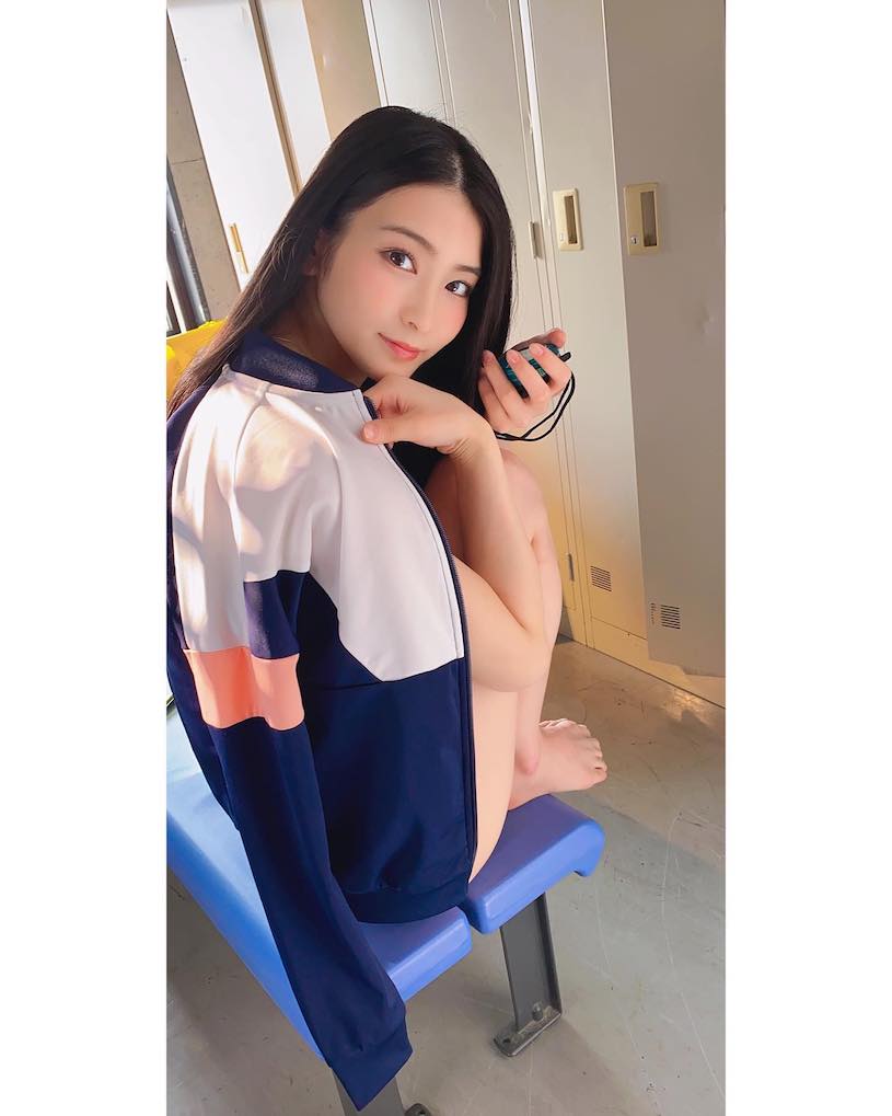 本庄鈴(本庄铃)作品STARS-187发布！SOD史上最强学园片！制服妹「天台掀裙」诱惑露出！-图片4