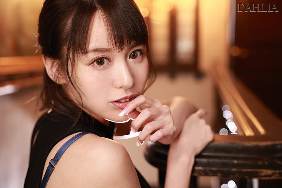 入田真綾(入田真绫)作品DLDSS-197发布！电击移籍艳情性交完全伊藤舞雪化！-图片2