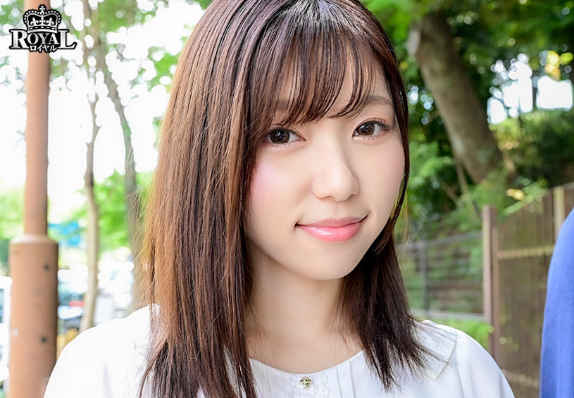 さつき芽衣(沙月芽衣)作品ROYD-075发布！在狭小套房里只能打炮！每天将巨乳妹妹的G奶吸吮到饱！-图片2