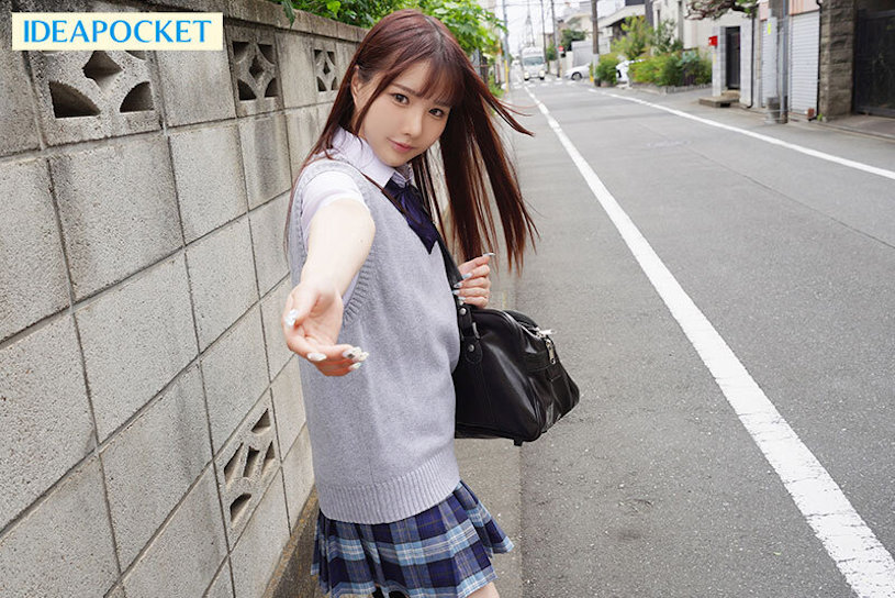 佐々木さき(佐佐木纱希)作品IPZZ-174发布！超可爱小恶魔妹妹爱露内裤，笑咪咪的挑逗让人把持不住-图片2
