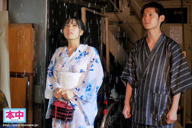 根尾あかり(根尾明里)作品HND-876发布！烟火大会后，突来的大雨让我得以与暗恋的同学中出SEX…-图片3