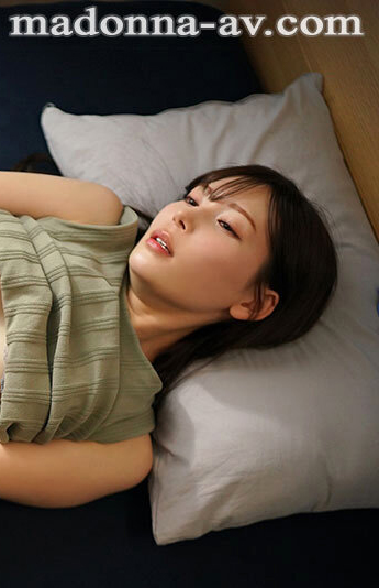 明里つむぎ(明里䌷)作品JUQ-541发布！老公出门后立刻去男大生家！人妻偷吃小鲜肉还被中出到毕业-图片4