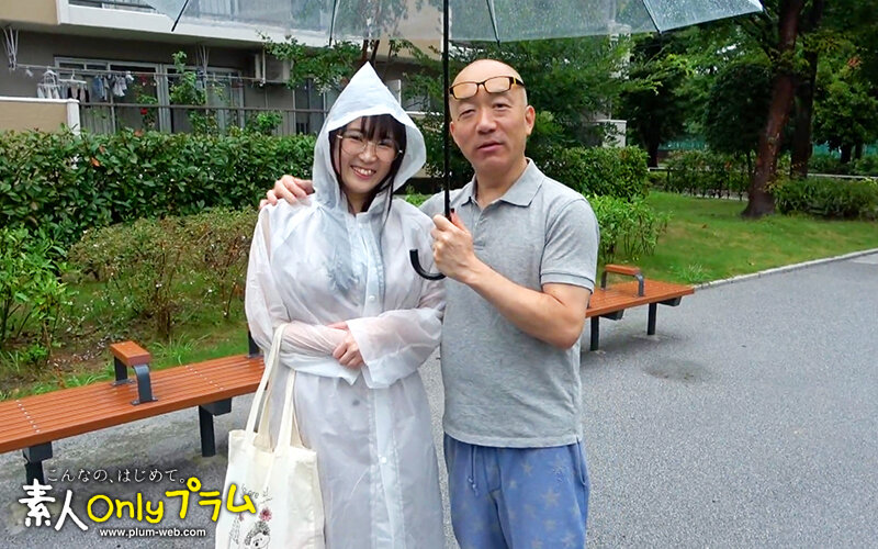 愛瀬ゆうり(爱濑优里)作品SLN-011发布！巨乳眼镜娘游泳教练，内心淫荡…大量的精液涌入她的小穴！-图片2