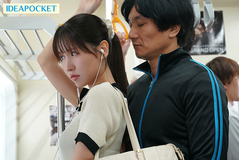 桜空もも(樱空桃)作品IPZZ-248发布！巨乳女大生被电车痴汉集团调教成功！变成绝赞共享小宠物！-图片2