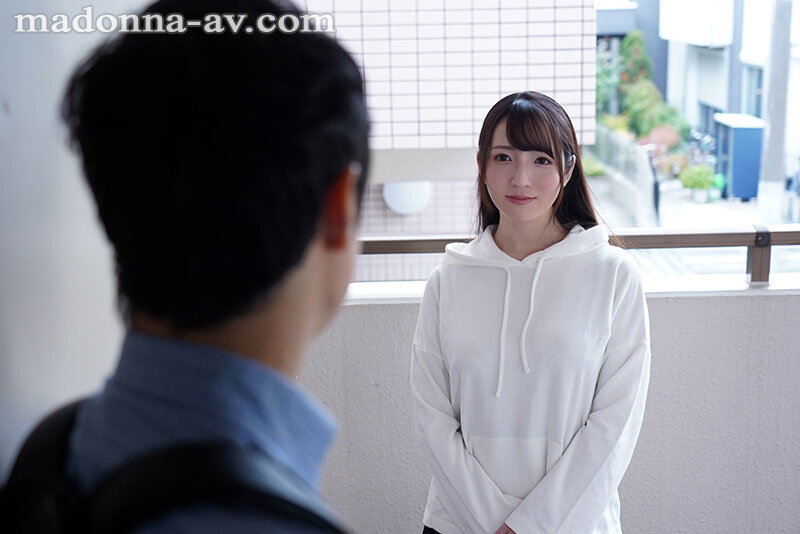 甘い囁きに流されるまま、僕は大学を留年するまで、人妻との巣篭もりSEXに溺れて…。 小花のん 1