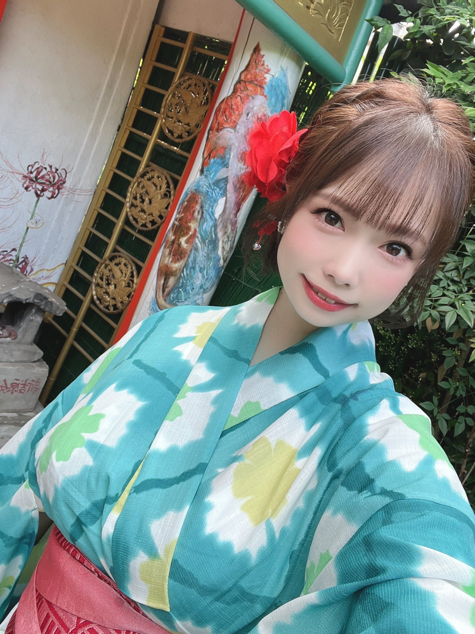 睽违12年⋯那位童颜巨乳的「初恋少女」竟然要复出了！-图片1
